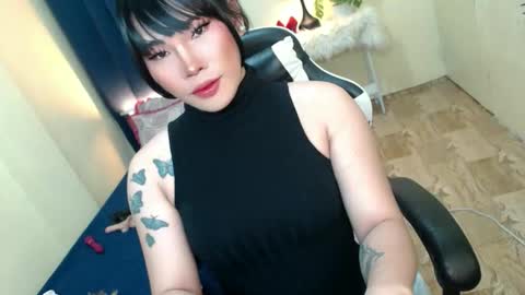 Snapshot of lovelysugar18 chatting on 09.21.25 STWEET LINA online show from 09.21.25