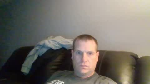 lovetocum37 online show from 02.18.25