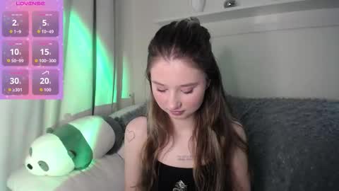 Snapshot of lua__19 chatting on 10.10.25 Lua online show from 10.10.25