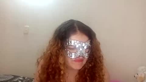 Snapshot of luana363 chatting on 10.05.25 luana363 online show from 10.05.25