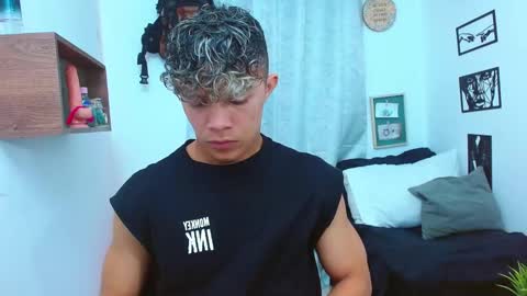 Lucas Luxx online show from 11.08.25