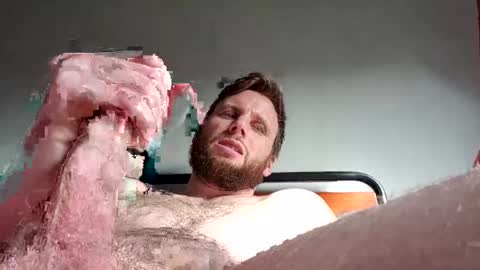 Snapshot of lucasb_87 chatting on 02.17.25 lucasb_87 online show from 02.17.25