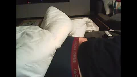 Snapshot of lucaskalu chatting on 11.19.25 lucaskalu online show from 11.19.25