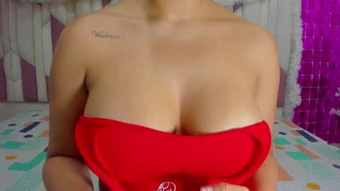 instagram luciana417  online show from 12.29.24