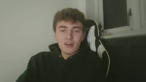 Snapshot of luciancrowe chatting on 01.30.25 Lucian online show from 01.30.25