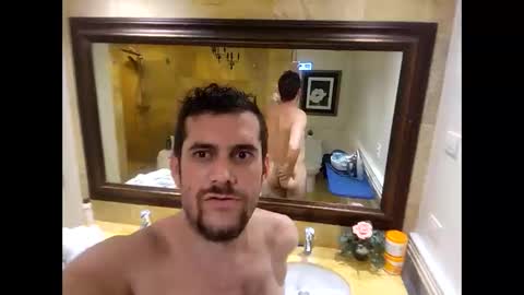 Snapshot of lucianopc chatting on 10.13.25 lucianopc online show from 10.13.25