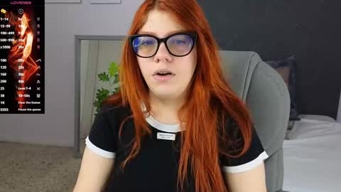 Snapshot of lucie_nicolls chatting on 01.03.25 Lucie   online show from 01.03.25
