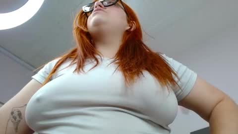Snapshot of lucie_nicolls chatting on 01.27.25 Lucie   online show from 01.27.25