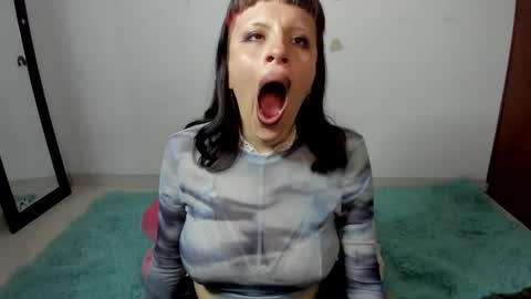 Snapshot of luciferrx666 chatting on 01.12.25 camila online show from 01.12.25