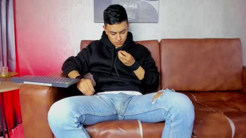 Leo online show from 01.27.25