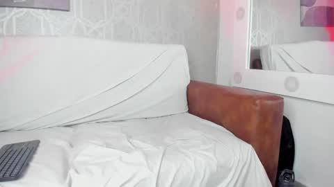 Leo online show from 02.23.25