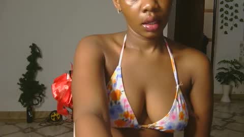 lucky_n_shyshy online show from 11.13.25