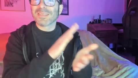 Snapshot of luckydrakex chatting on 01.04.25 Lucky online show from 01.04.25