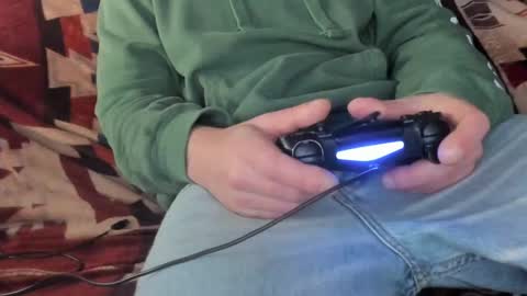 Snapshot of luckydrakex chatting on 01.05.25 Lucky online show from 01.05.25