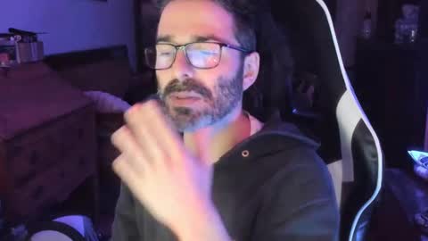 Snapshot of luckydrakex chatting on 01.21.25 Lucky online show from 01.21.25