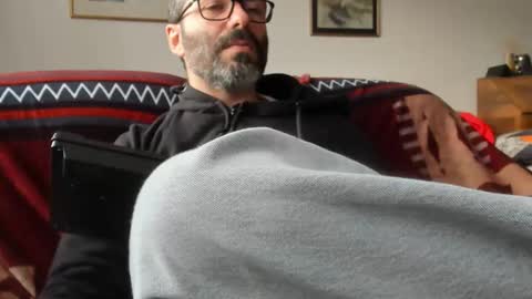 Snapshot of luckydrakex chatting on 02.04.25 Lucky online show from 02.04.25