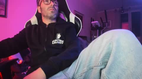 Snapshot of luckydrakex chatting on 02.27.25 Lucky online show from 02.27.25