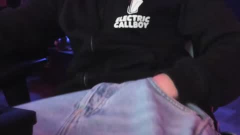 Snapshot of luckydrakex chatting on 03.01.25 Lucky online show from 03.01.25