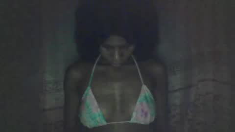 Snapshot of luckymadequeen chatting on 01.24.25 Gloria online show from 01.24.25