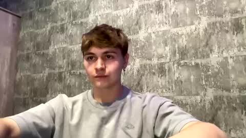 Snapshot of luckymenchik chatting on 10.24.25 Ricky online show from 10.24.25