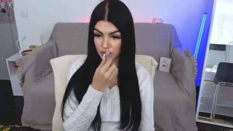 Snapshot of luckyrebel_ chatting on 09.30.25 Monika online show from 09.30.25