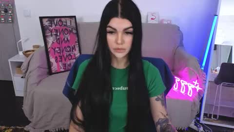 Snapshot of luckyrebel_ chatting on 10.15.25 Monika online show from 10.15.25