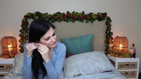 Snapshot of lucy1990xxx chatting on 01.25.25 Lucy online show from 01.25.25