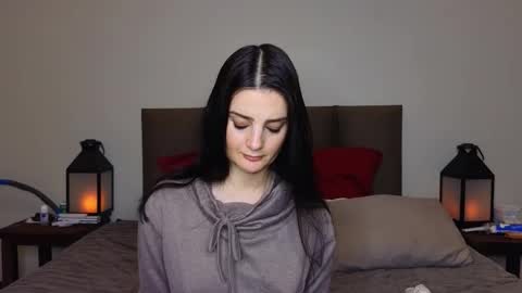 Snapshot of lucy1990xxx chatting on 09.19.25 Lucy online show from 09.19.25