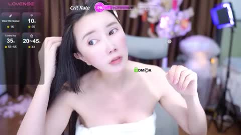 Snapshot of lucy__bb chatting on 02.12.25 Lucy online show from 02.12.25