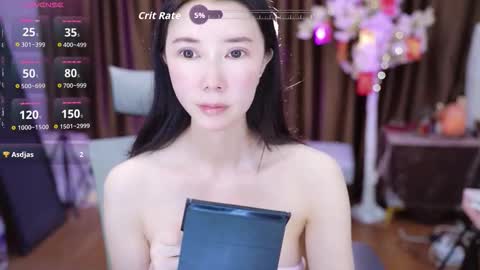 Snapshot of lucy__bb chatting on 09.27.25 Lucy online show from 09.27.25