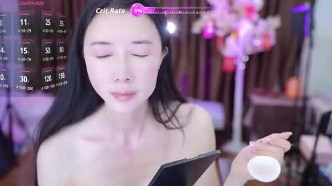 Snapshot of lucy__bb chatting on 10.15.25 Lucy online show from 10.15.25