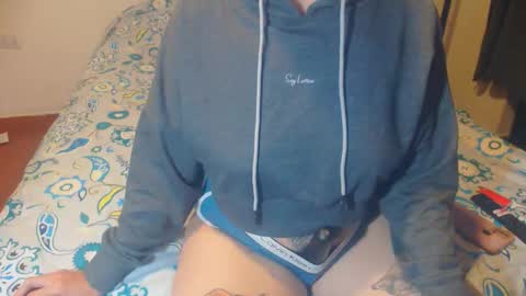 Snapshot of lucy_dreams69 chatting on 10.10.25 Lucia online show from 10.10.25