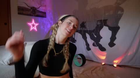 Lucy. online show from 03.09.25