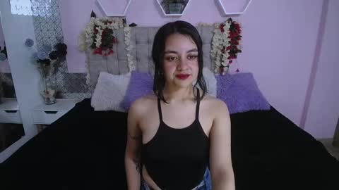 lucy_harris_ online show from 03.07.25