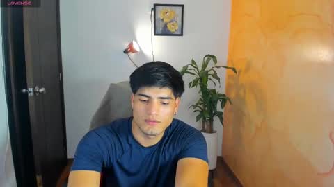 Snapshot of luigy17 chatting on 09.25.25 luigi online show from 09.25.25