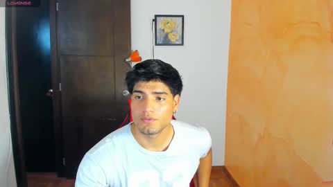 Snapshot of luigy17 chatting on 09.30.25 luigi online show from 09.30.25
