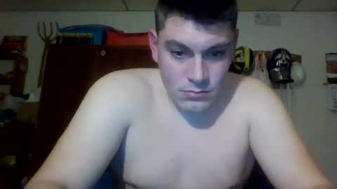 Snapshot of luis2423 chatting on 02.05.25 A slave to the mistress.. un esclavo para las amas dominantes. online show from 02.05.25