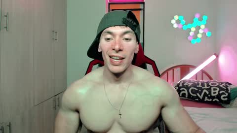 Snapshot of luisfernikesportboy chatting on 12.21.24 Luis Fer PVT IS OPEN online show from 12.21.24
