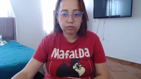 Snapshot of lumi_84 chatting on 01.26.25 LUMI online show from 01.26.25