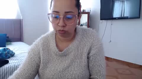 Snapshot of lumi_84 chatting on 01.30.25 LUMI online show from 01.30.25