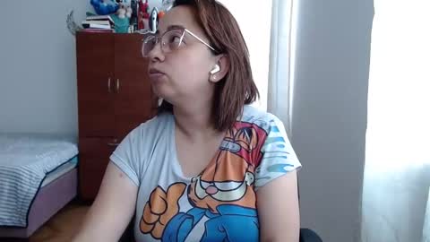 Snapshot of lumi_84 chatting on 02.09.25 LUMI online show from 02.09.25