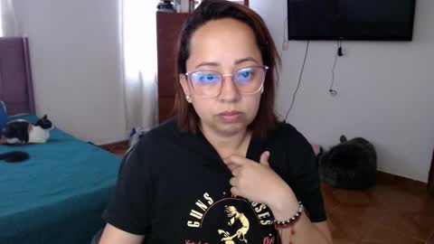 Snapshot of lumi_84 chatting on 03.04.25 LUMI online show from 03.04.25