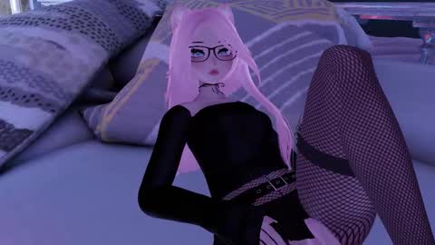 Snapshot of lumipink chatting on 11.09.25 lumipink online show from 11.09.25