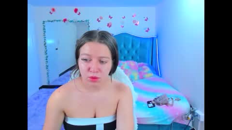 luna_analya online show from 09.24.25