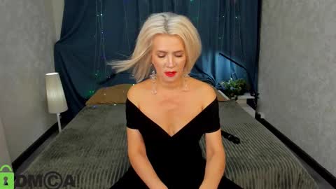 luna_lew1s online show from 11.18.25