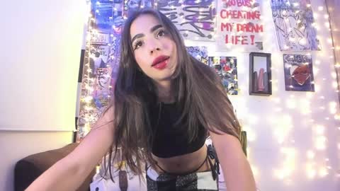 Snapshot of luna_mccoy chatting on 12.16.24 LUNA MCCOY online show from 12.16.24