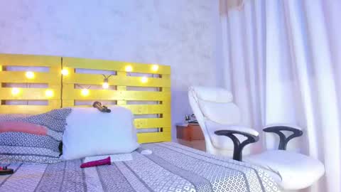 Luna online show from 11.24.25