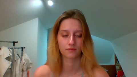 L U N A  online show from 12.02.24