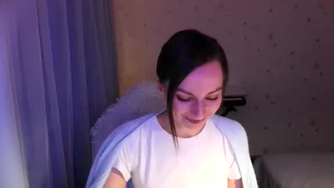 Snapshot of lunaa_bluee chatting on 10.26.25 lunaa_bluee online show from 10.26.25