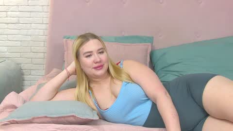 LunaHouston online show from 01.13.25